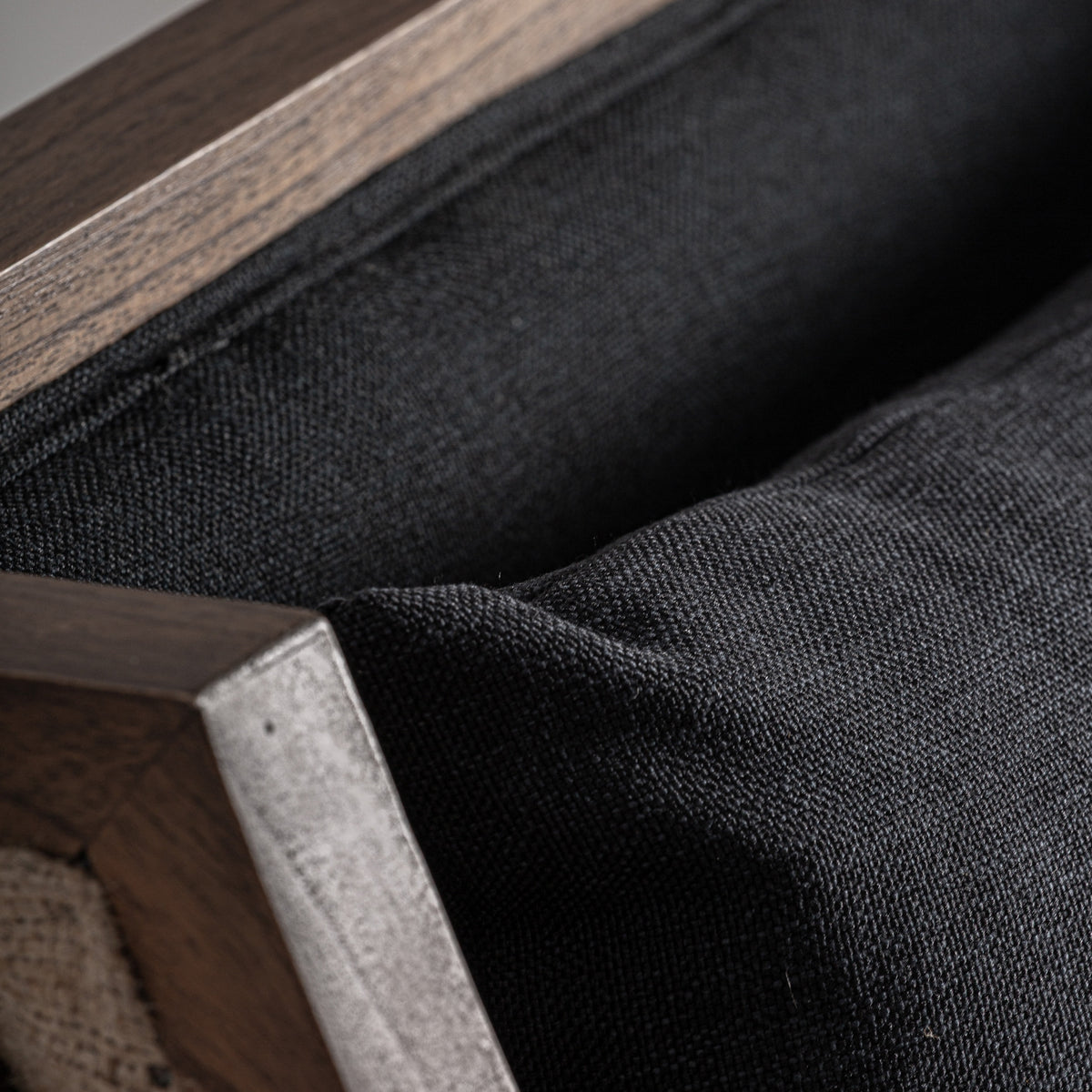 Sillón de madera mindi Es Trucadors