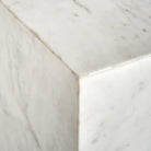 Taburete de mármol beige Zlarin
